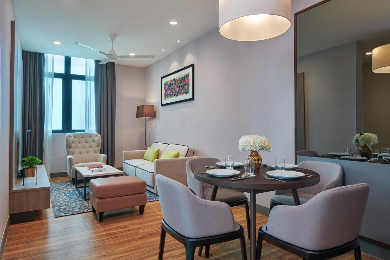 Mercure Living Путраджая Екстериор снимка A typical living room in a serviced apartment