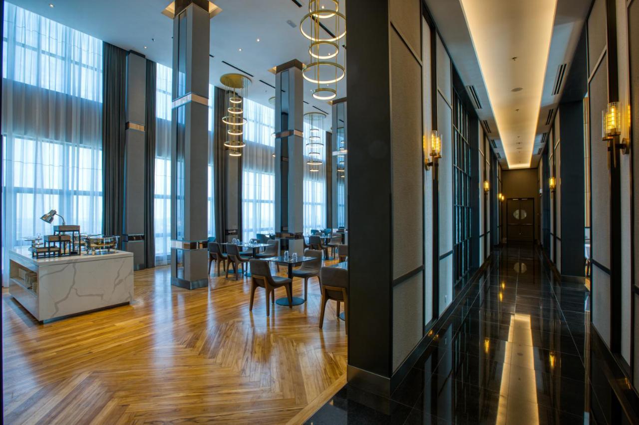 Mercure Living Путраджая Екстериор снимка The Lounge at KLIA