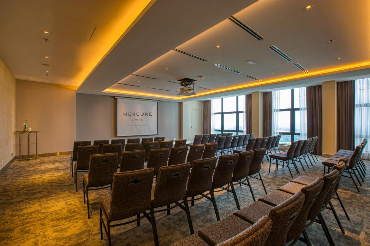 Mercure Living Путраджая Екстериор снимка Meeting room