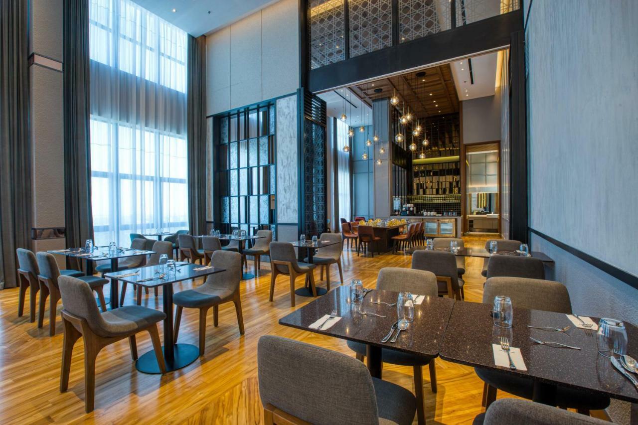 Mercure Living Путраджая Екстериор снимка The restaurant